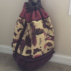 Gorgeous Lucky Brand drawstring bucket/backpack.
